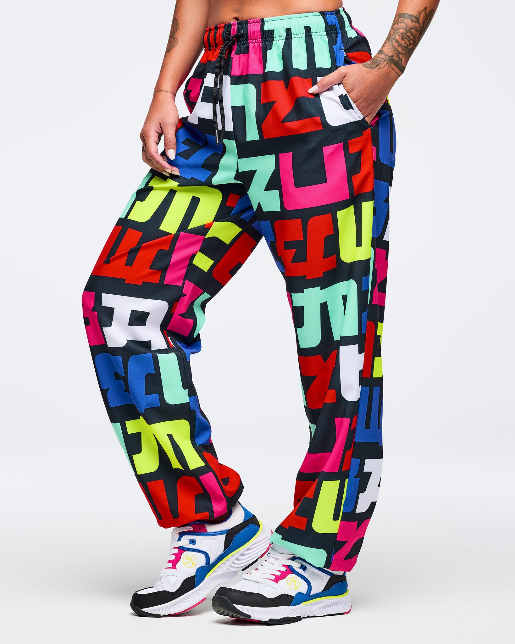 Zumba カラフルジョガーパンツ XS Eastern Flavor Baggy Woven Pants – Zumba Wear | STRONG iD