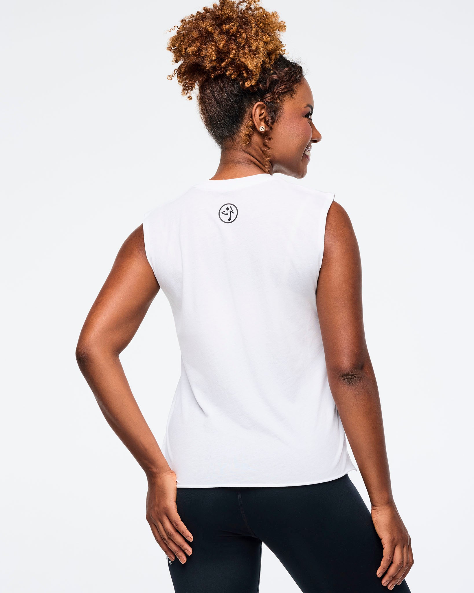 Zumba Basic Crew Neck Muscle Tank - White – Zumba Wear | STRONG iD
