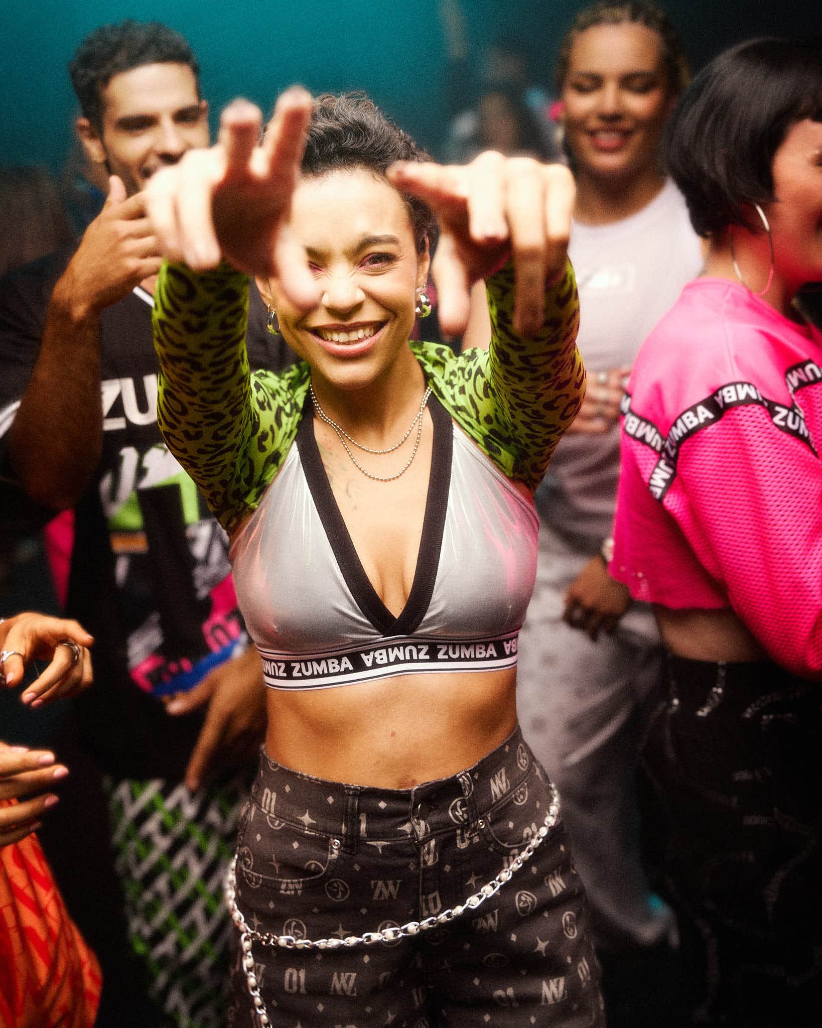 Dale-Z V-Bra – Zumba Wear | STRONG iD