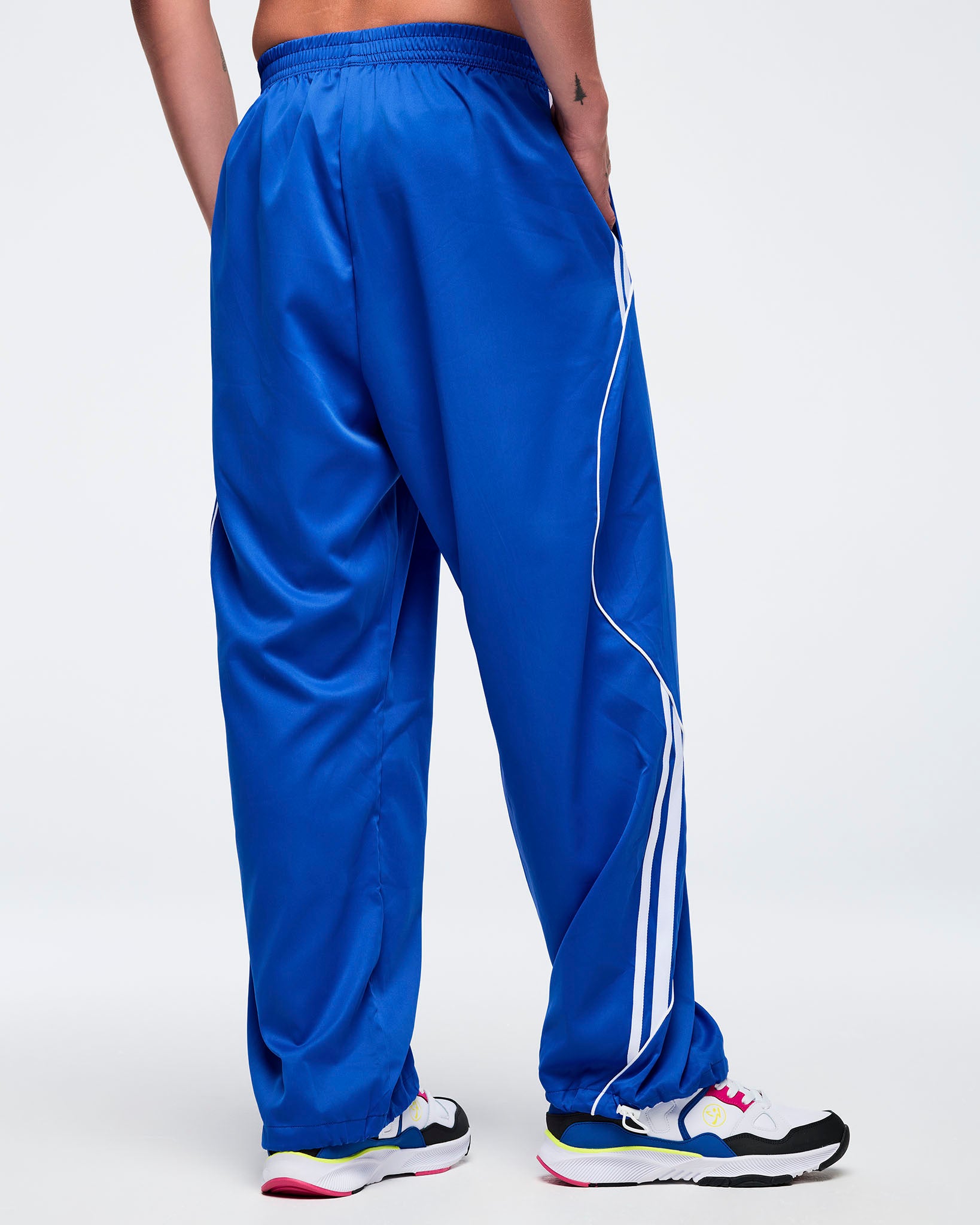 Eastern Flavor Curvy Track Pants – Zumba Wear | STRONG iD