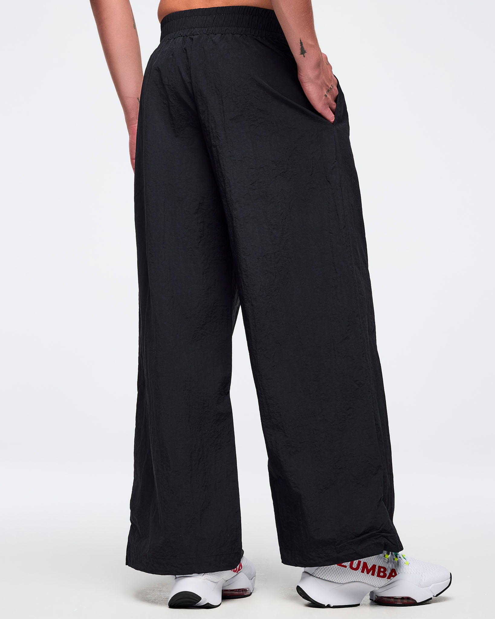 ZUMBA ブラック ワークパンツ Latin Movement Adjustable Track Pants – Zumba Wear | STRONG iD