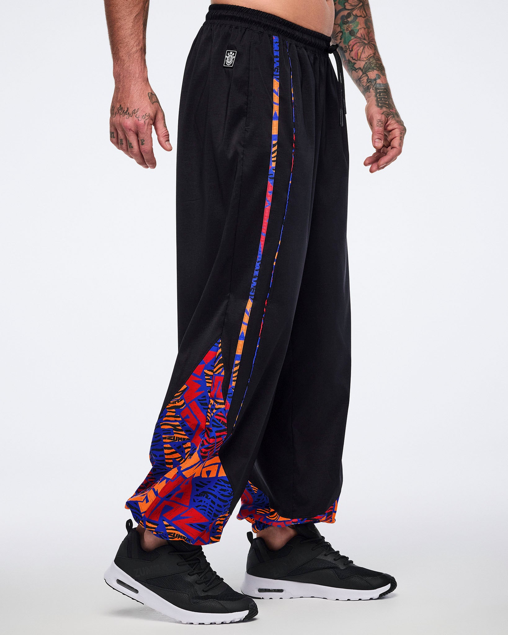 Wildbeat Woven Slouch Pants With Piping – Zumba Wear | STRONG iD