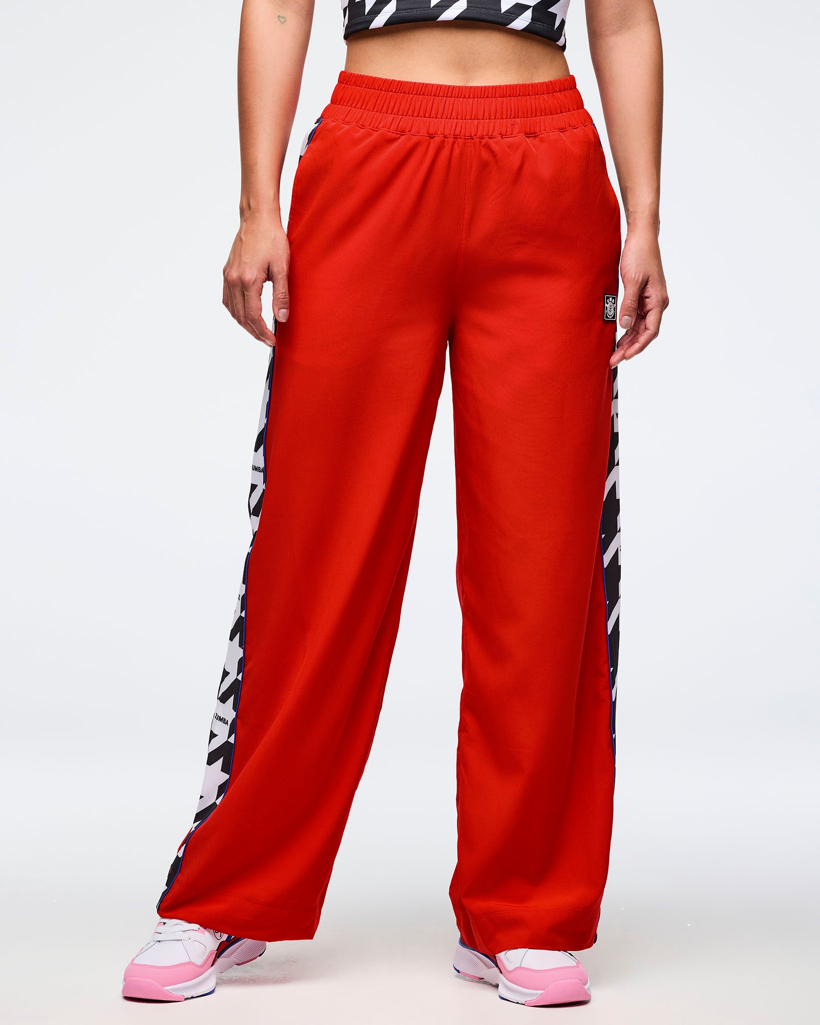 Zumba Amour Wide Track Pant With Side Panels – Zumba Wear | STRONG iD