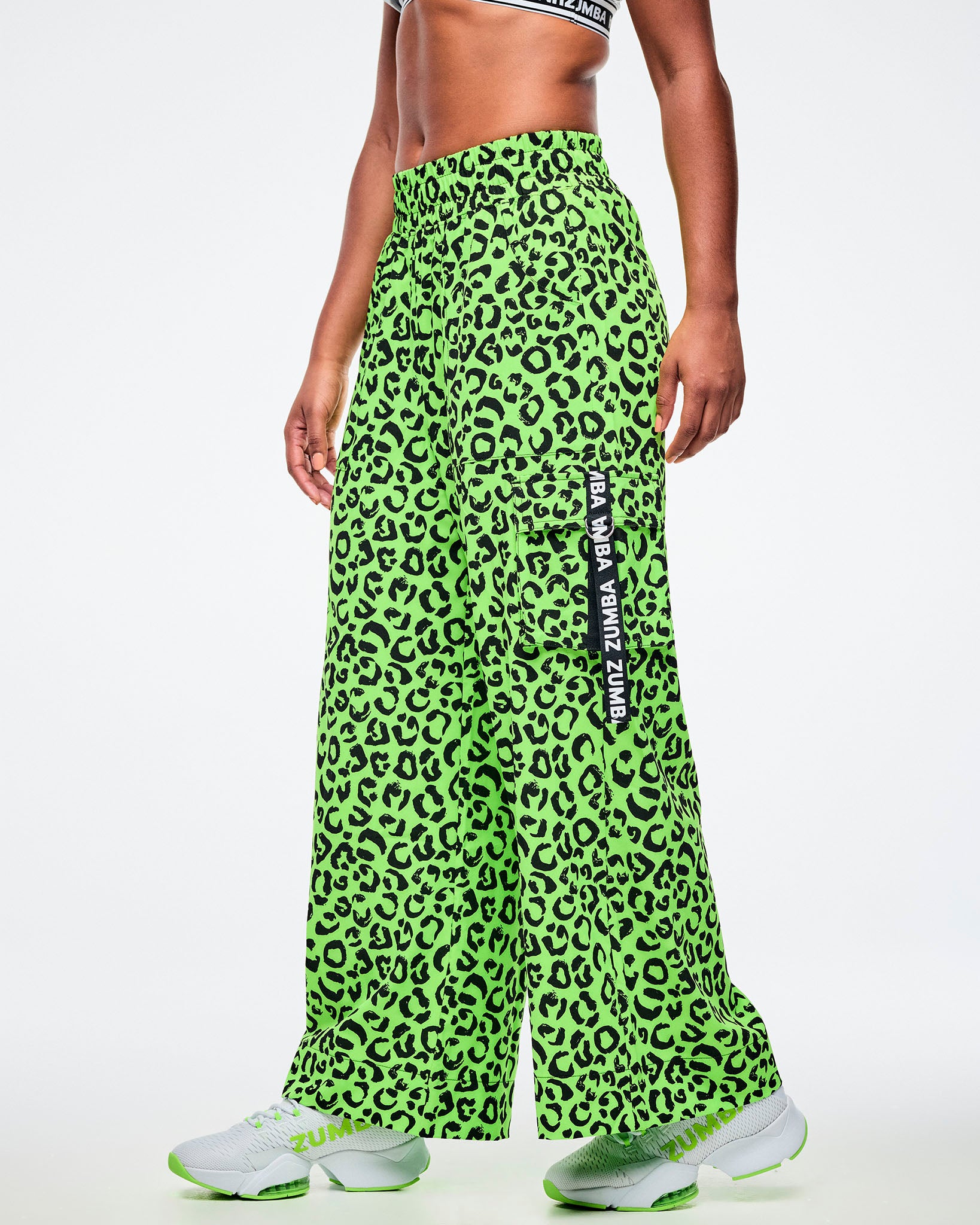 Dale-Z High Waisted Woven Cargo Pants – Zumba Wear | STRONG iD