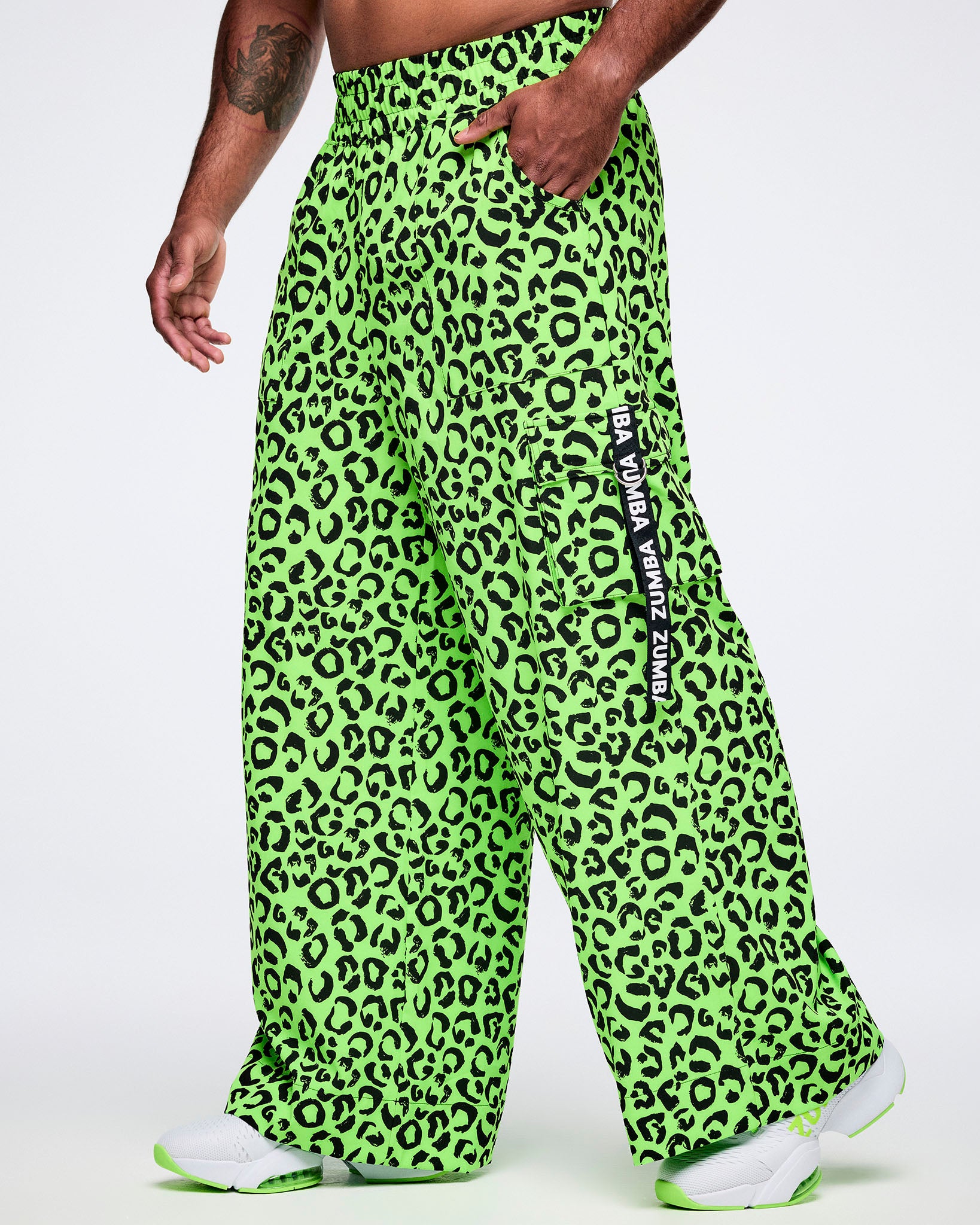 Dale-Z High Waisted Woven Cargo Pants – Zumba Wear | STRONG iD
