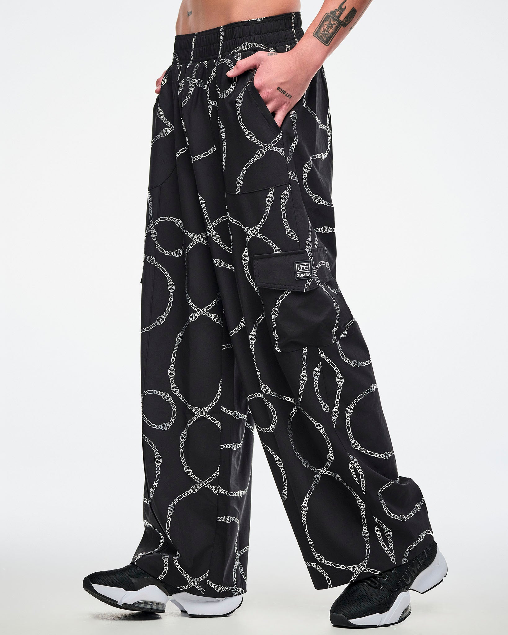 Dale-Z Woven Cargo Pants - Black/Silver – Zumba Wear | STRONG iD