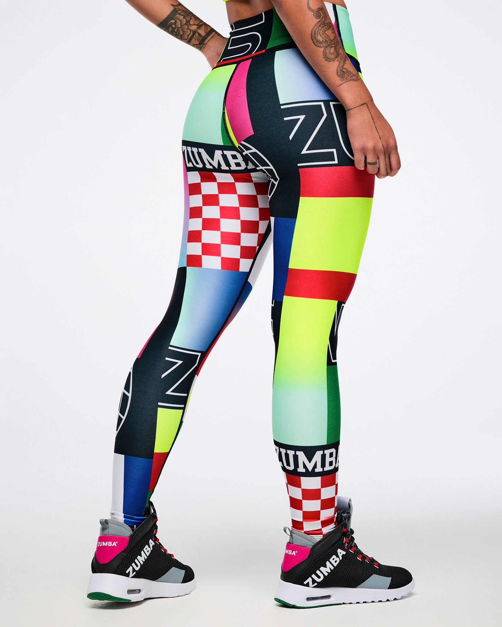 Zumba Worldwide High Waisted Ankle Leggings – Zumba Wear | STRONG iD
