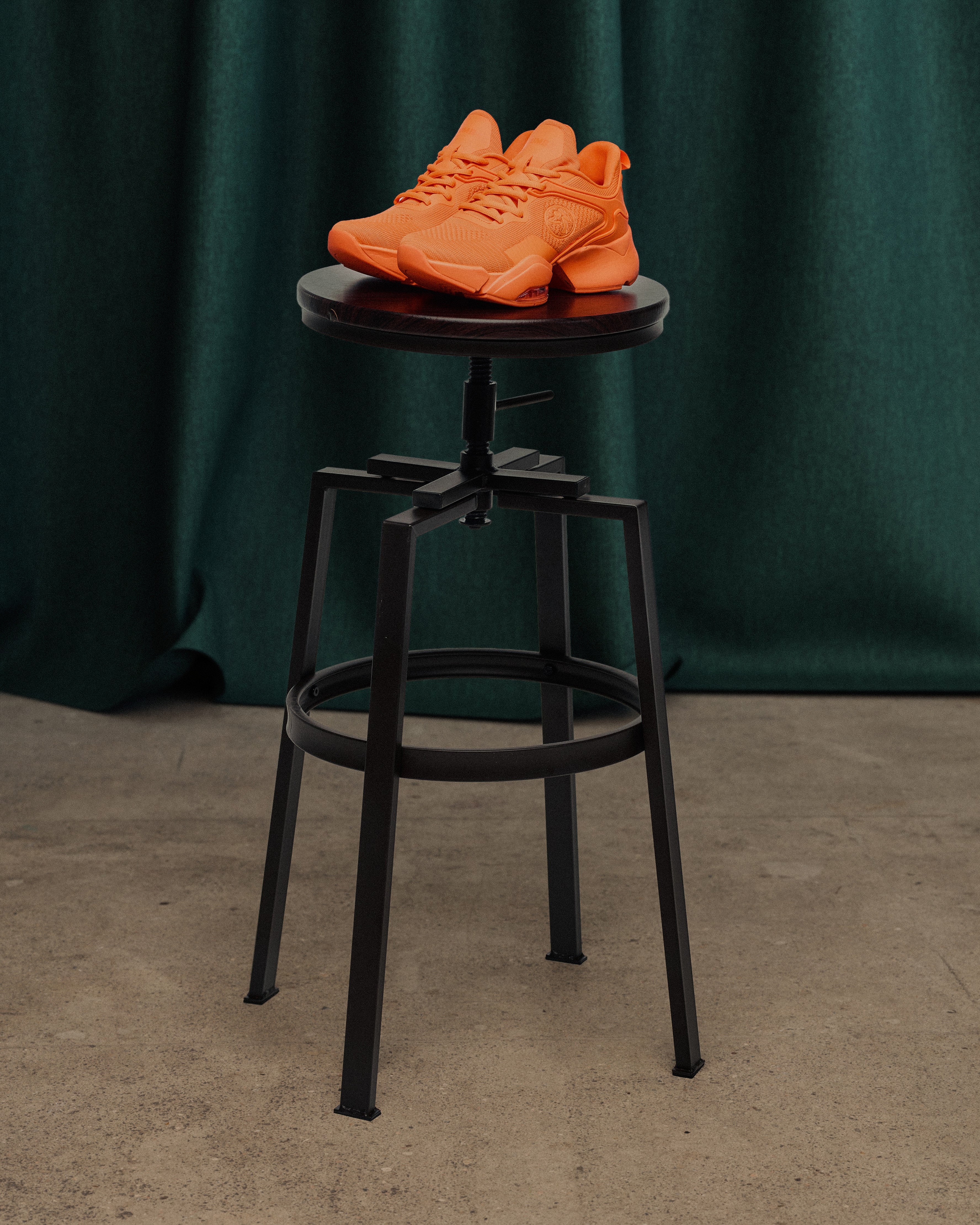 洋楽 Zooma Zumba Air Stomp Remix II - Orange – Zumba Wear | STRONG iD