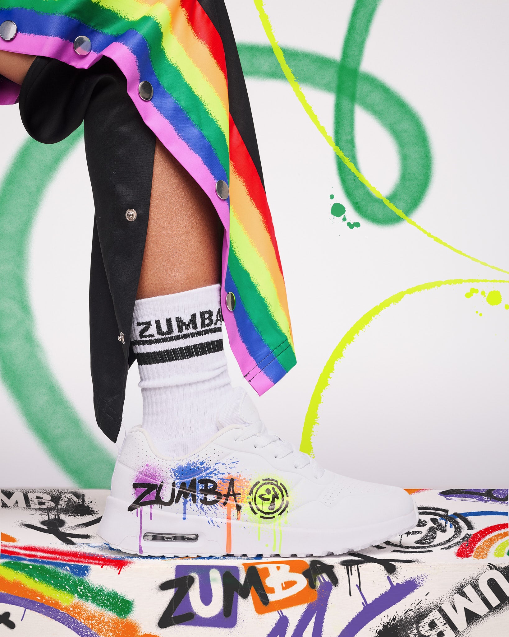 ZUMBA スパンコール トレーニングウェア S/M Zumba Air Impress - White/Multi – Zumba Wear | STRONG iD
