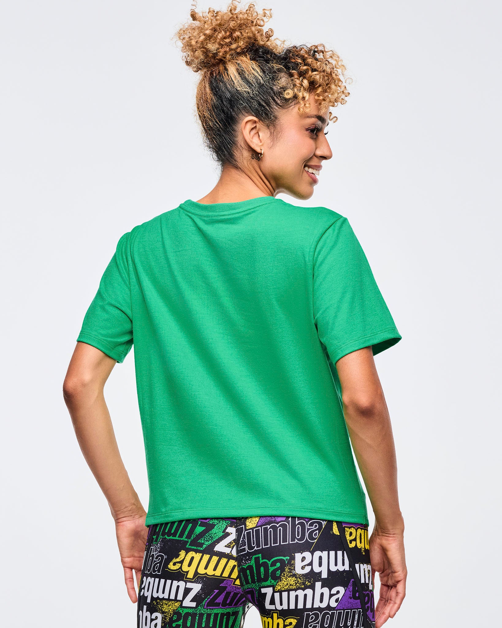 Apres Zumba Short Sleeve Front Twist Top – Zumba Wear | STRONG iD