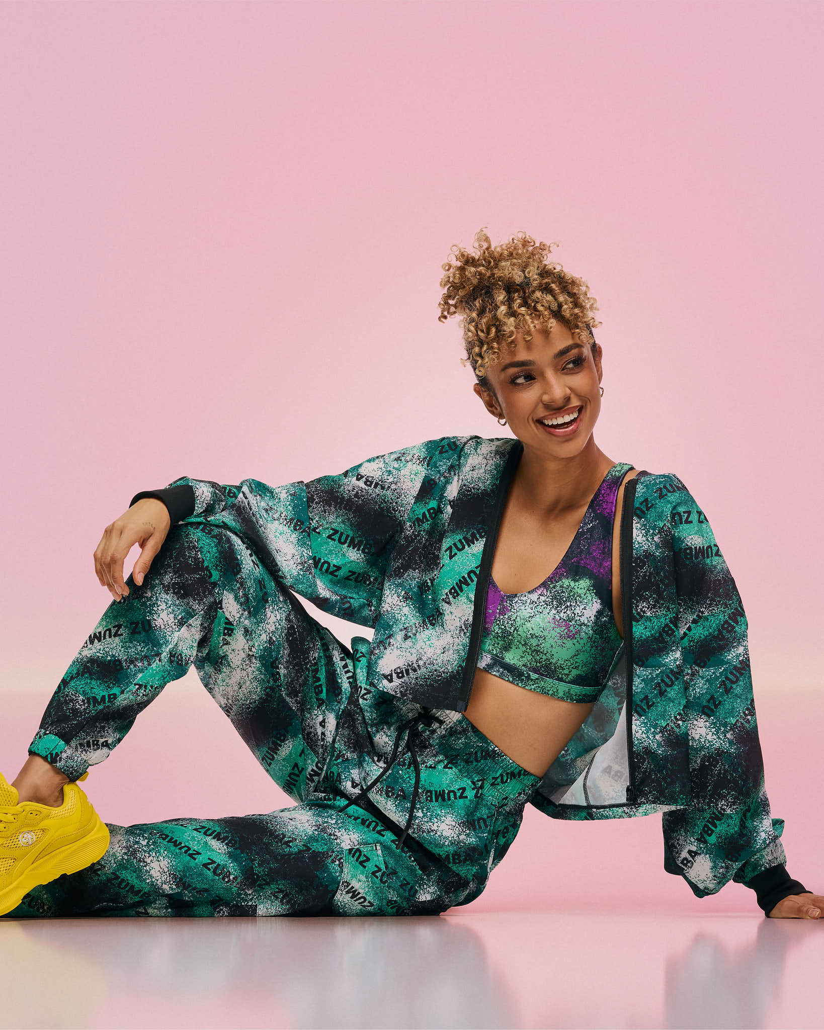 Apres Zumba Crop Woven Zip-Up Hoodie – Zumba Wear | STRONG iD