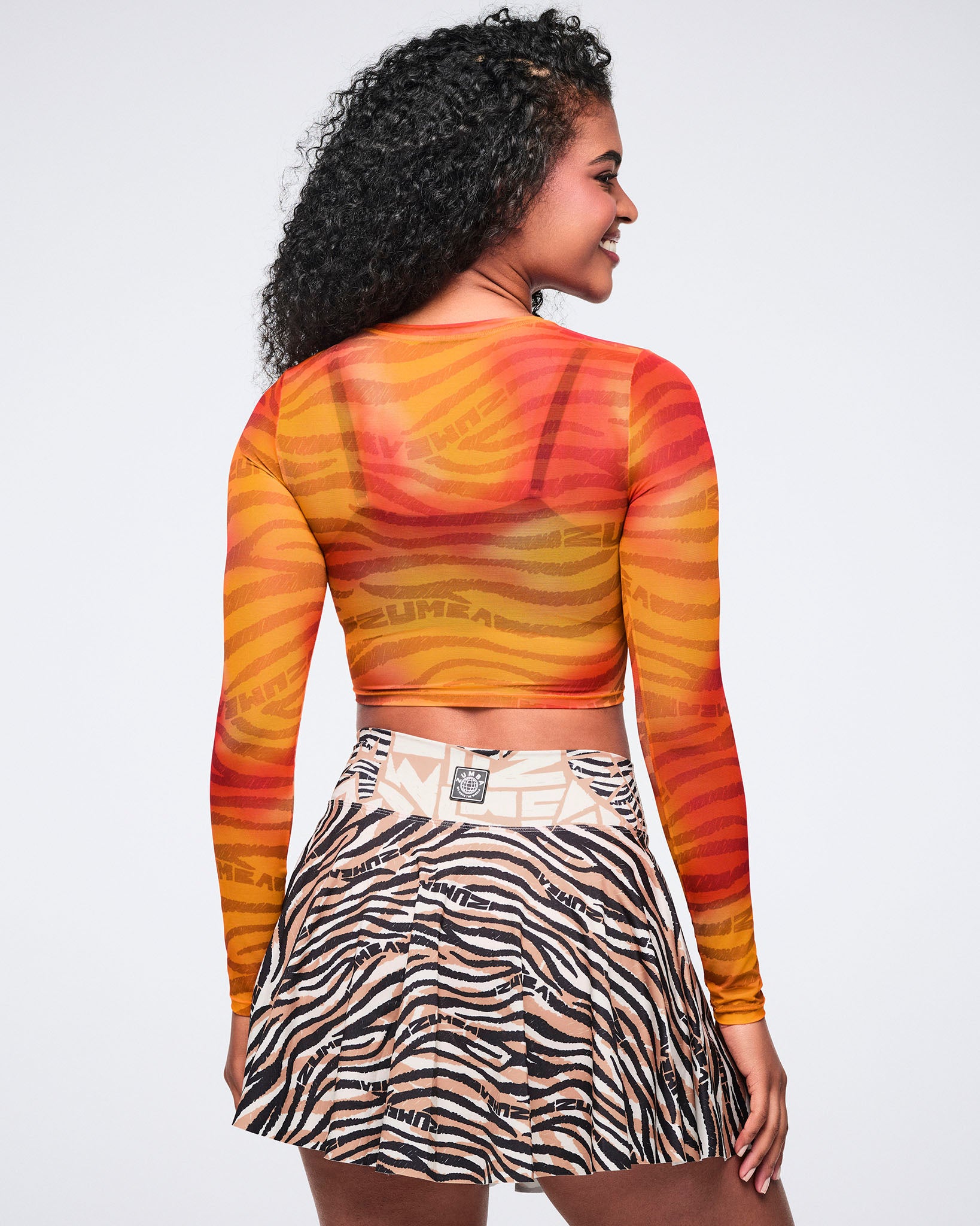 Wildbeat Long Sleeve Mesh Crop Top – Zumba Wear | STRONG iD