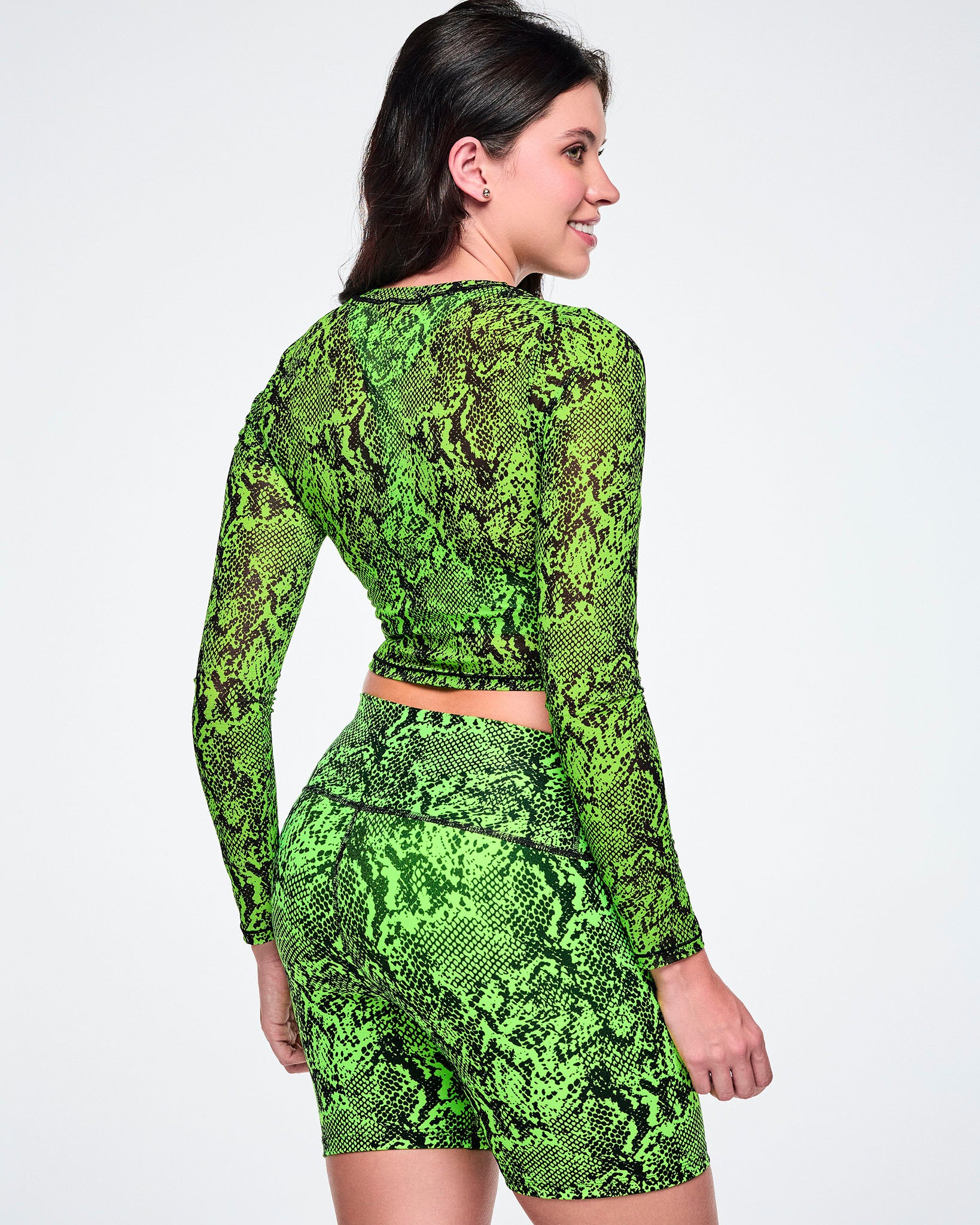 Ultrabright Long Sleeve Mesh Crop Top – Zumba Wear | STRONG iD