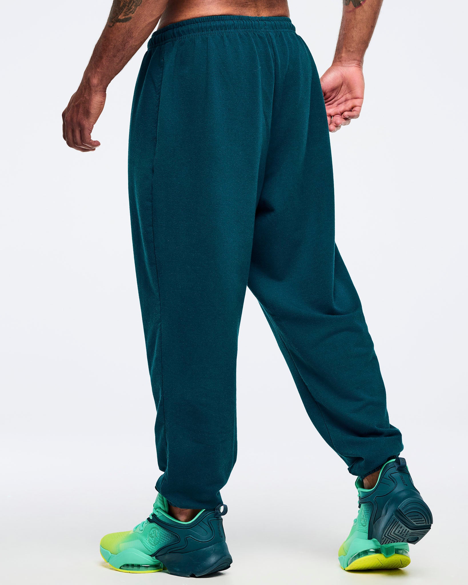 Latin Movement Men's Slouch Sweatpants – Zumba Wear | STRONG iD
