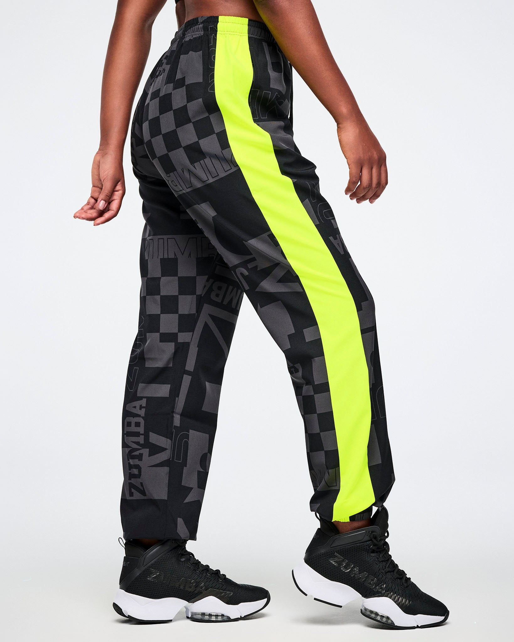 Worldwide Men's Woven Slouch Pants – Zumba Wear | STRONG iD