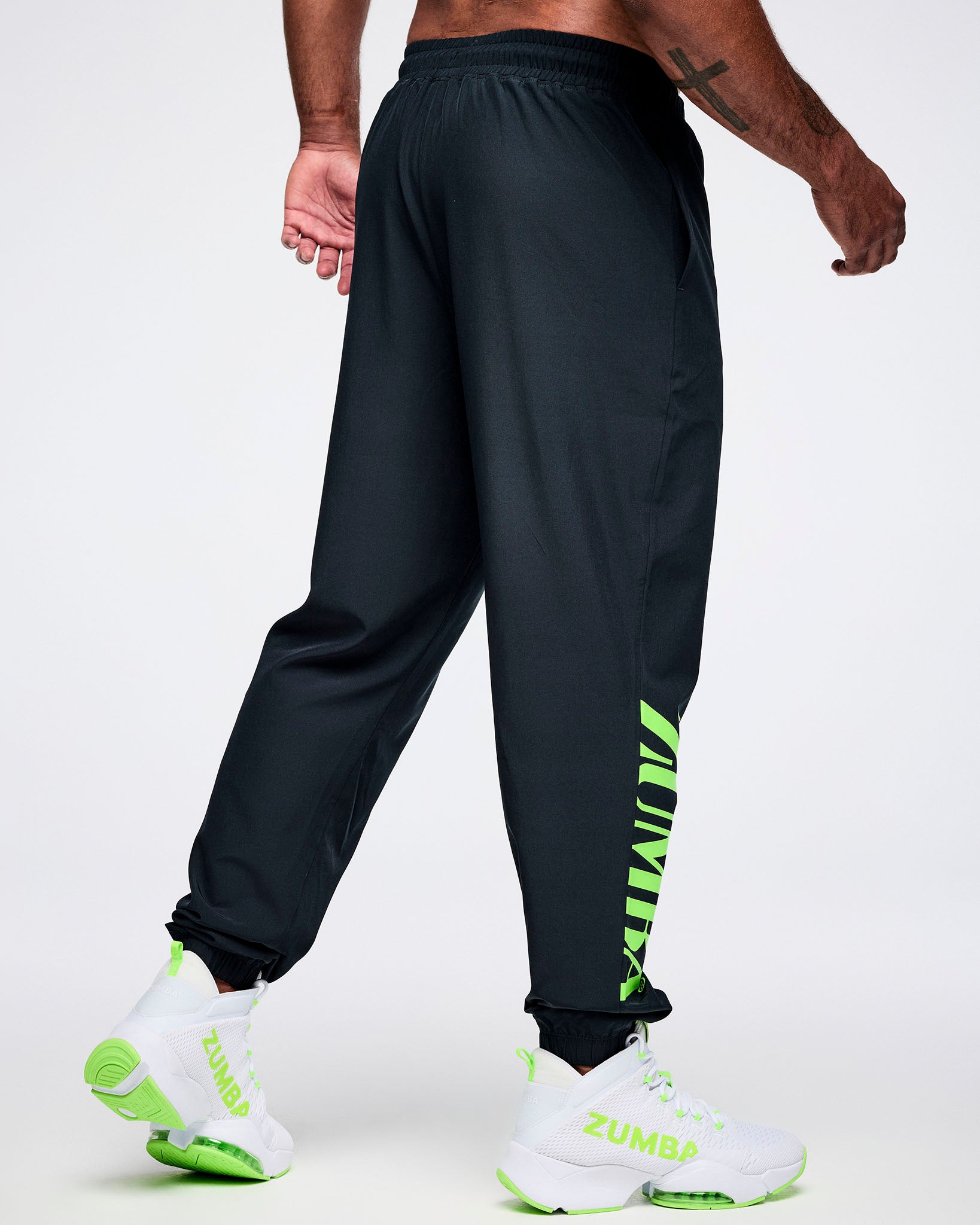 Dale-Z Men's Woven Cargo Pants – Zumba Wear | STRONG iD