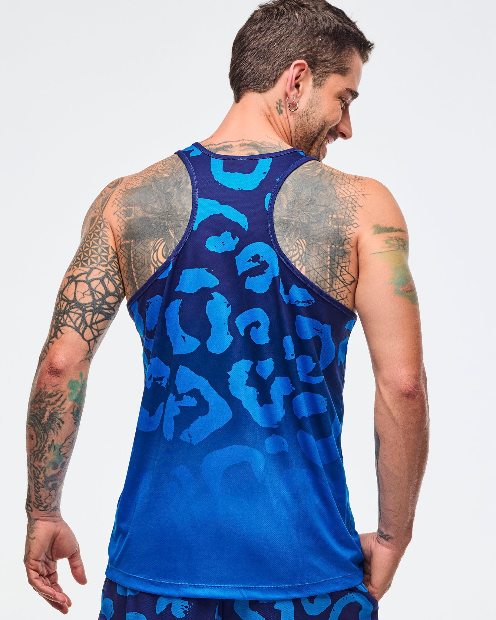 Sizzlin' Men's Racerback Muscle Tank – Zumba Wear | STRONG iD