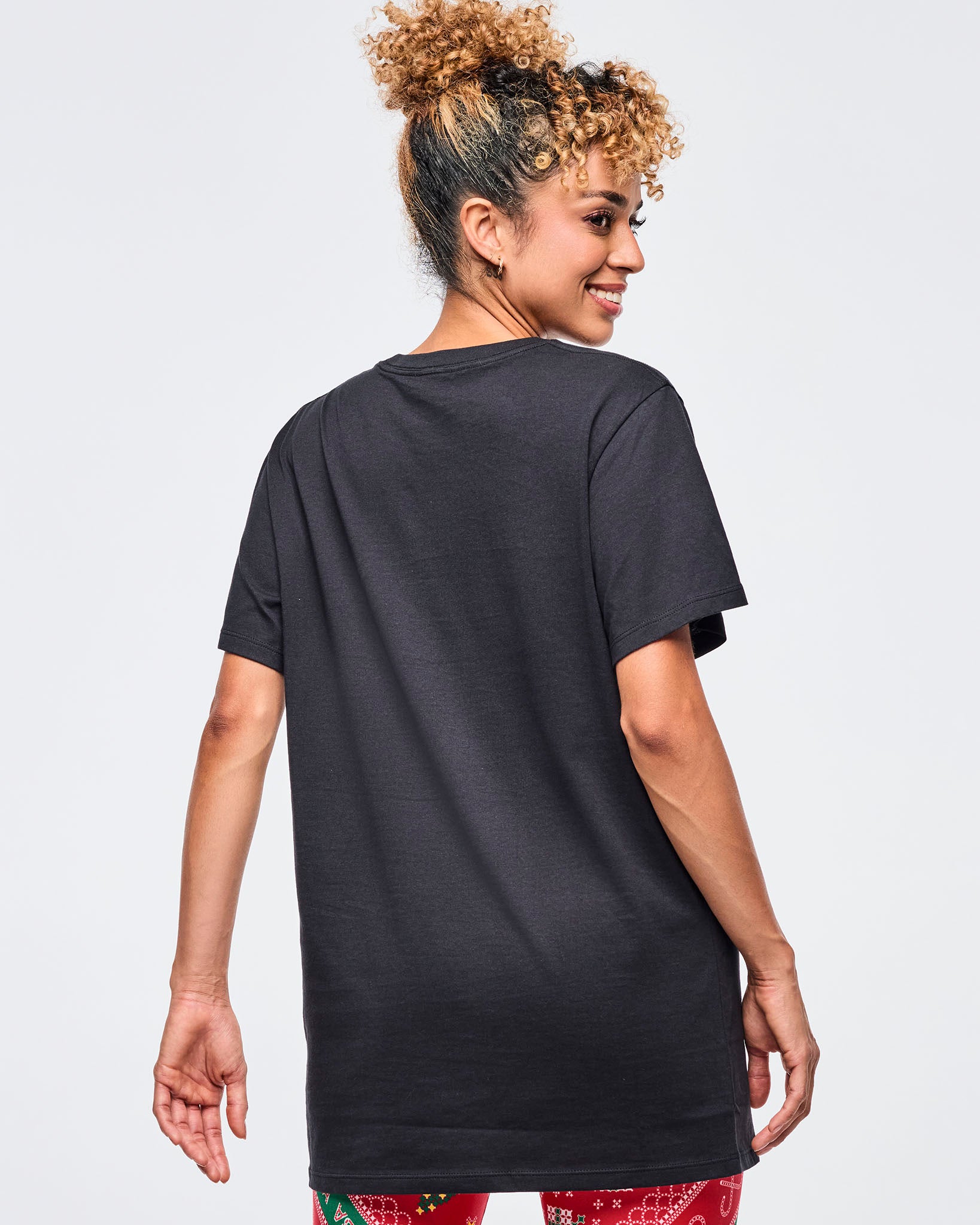 ZUMBA TシャツXS パンツS Zumba Sizzlin' Unisex Tee - 1 Size Fits Most! White only ~ New! | eBay