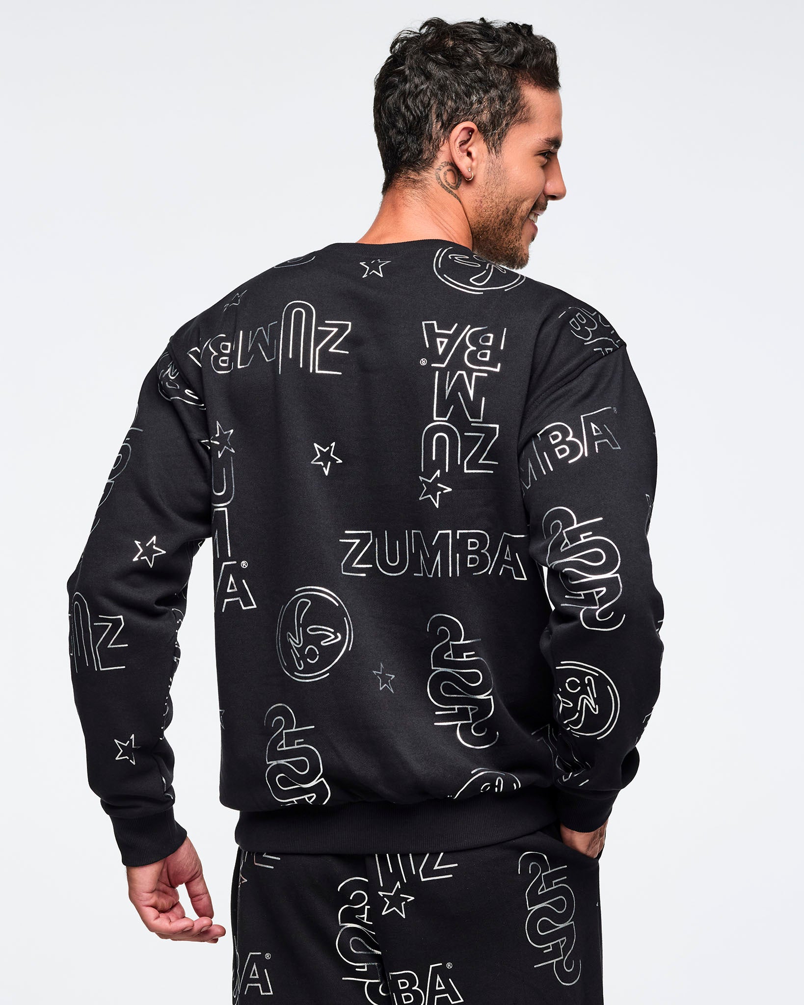ZUMBAスウェット Zumba 25 Unisex Pullover Sweatshirt - Black/Silver – Zumba Wear