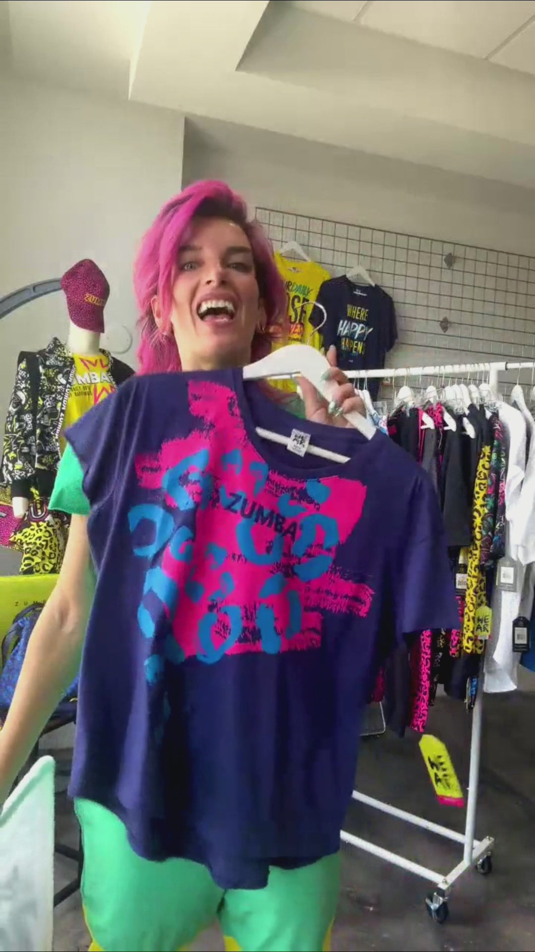 ZUMBA新品未開封Sizzlin Crew Neck Tees 3PK 3枚組 正規品☆新品ZUMBA Sizzlin Crew Neck Tees☆ピンク - メルカリ